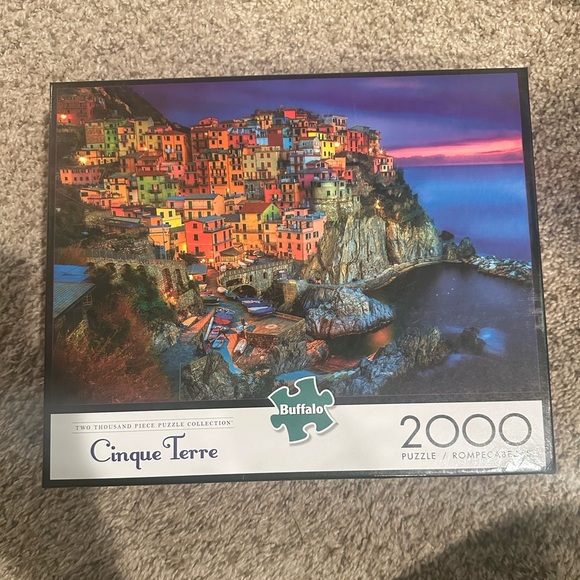 Cinque Terre Italy Jigsaw Puzzle 2000 Piece Buffalo Games Colorful Puzzle new - Picture 1 of 2